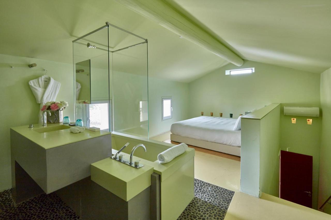 Hotel Les Andéols Saint-Saturnin-lès-Apt Esterno foto