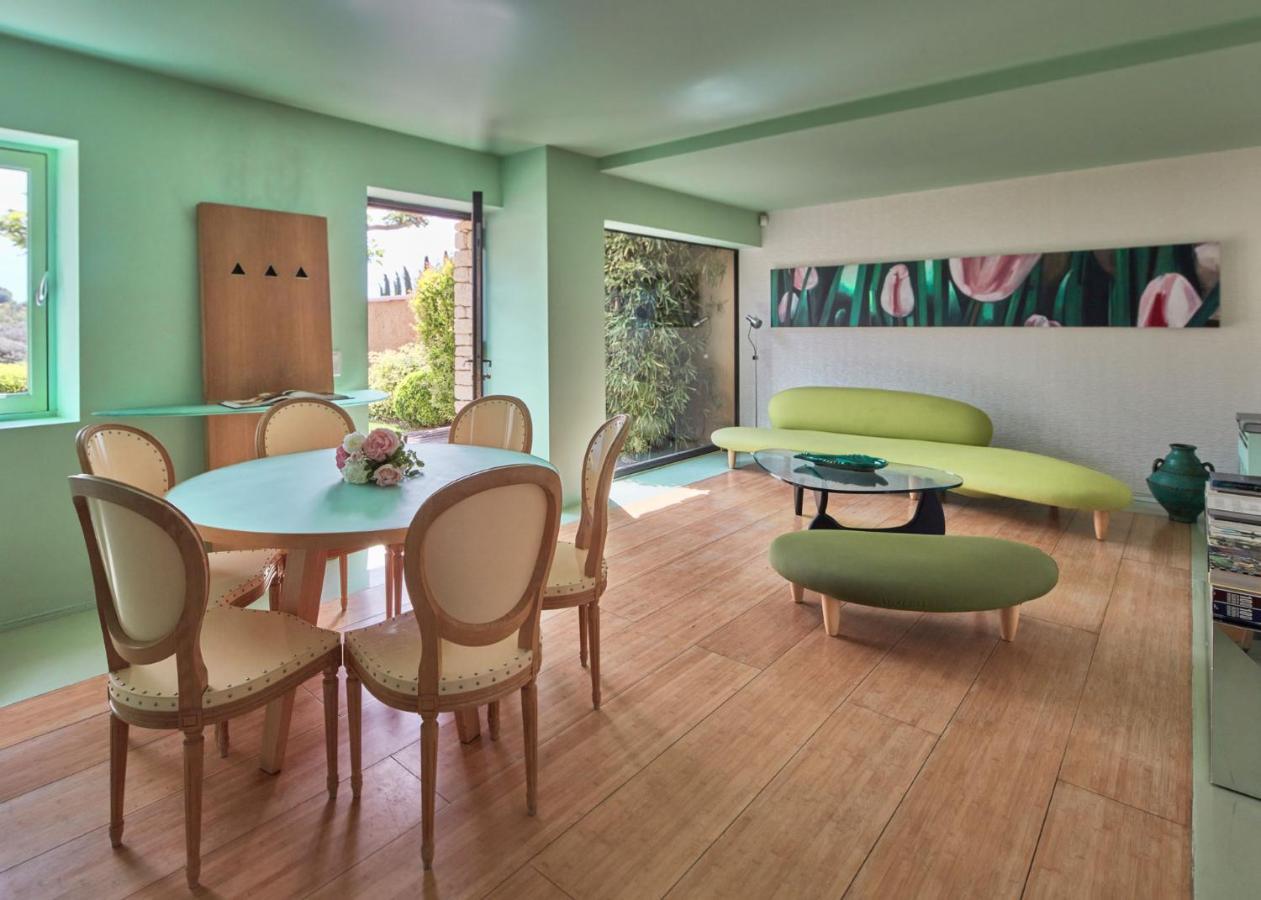 Hotel Les Andéols Saint-Saturnin-lès-Apt Esterno foto