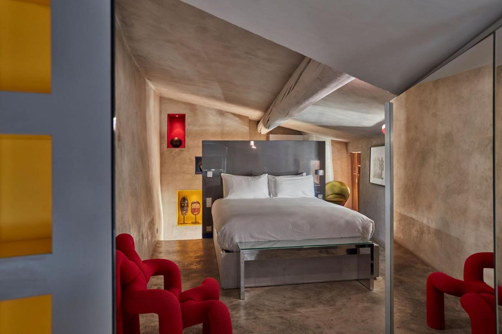 Hotel Les Andéols Saint-Saturnin-lès-Apt Esterno foto