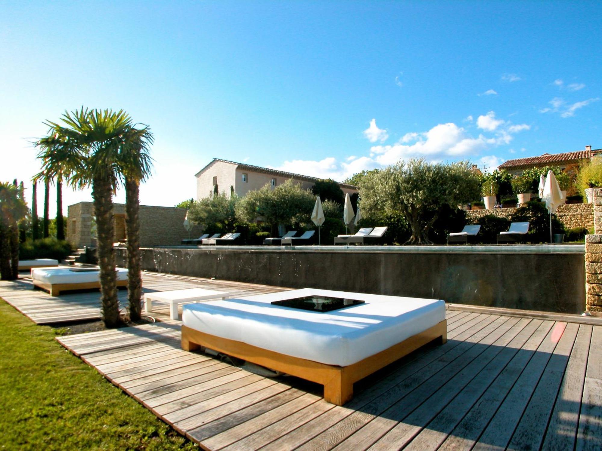Hotel Les Andéols Saint-Saturnin-lès-Apt Esterno foto
