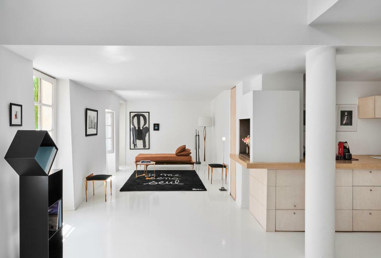 Hotel Les Andéols Saint-Saturnin-lès-Apt Esterno foto